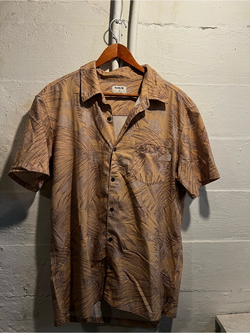 Hurley Tan Palm-Print Short-Sleeve Button-Up Shirt